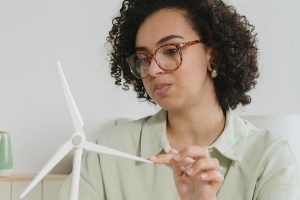 Why you should study a master’s in Renewable Energy and AI at the University of the Built Environment. Credit: Pexels/ Artem Podrez